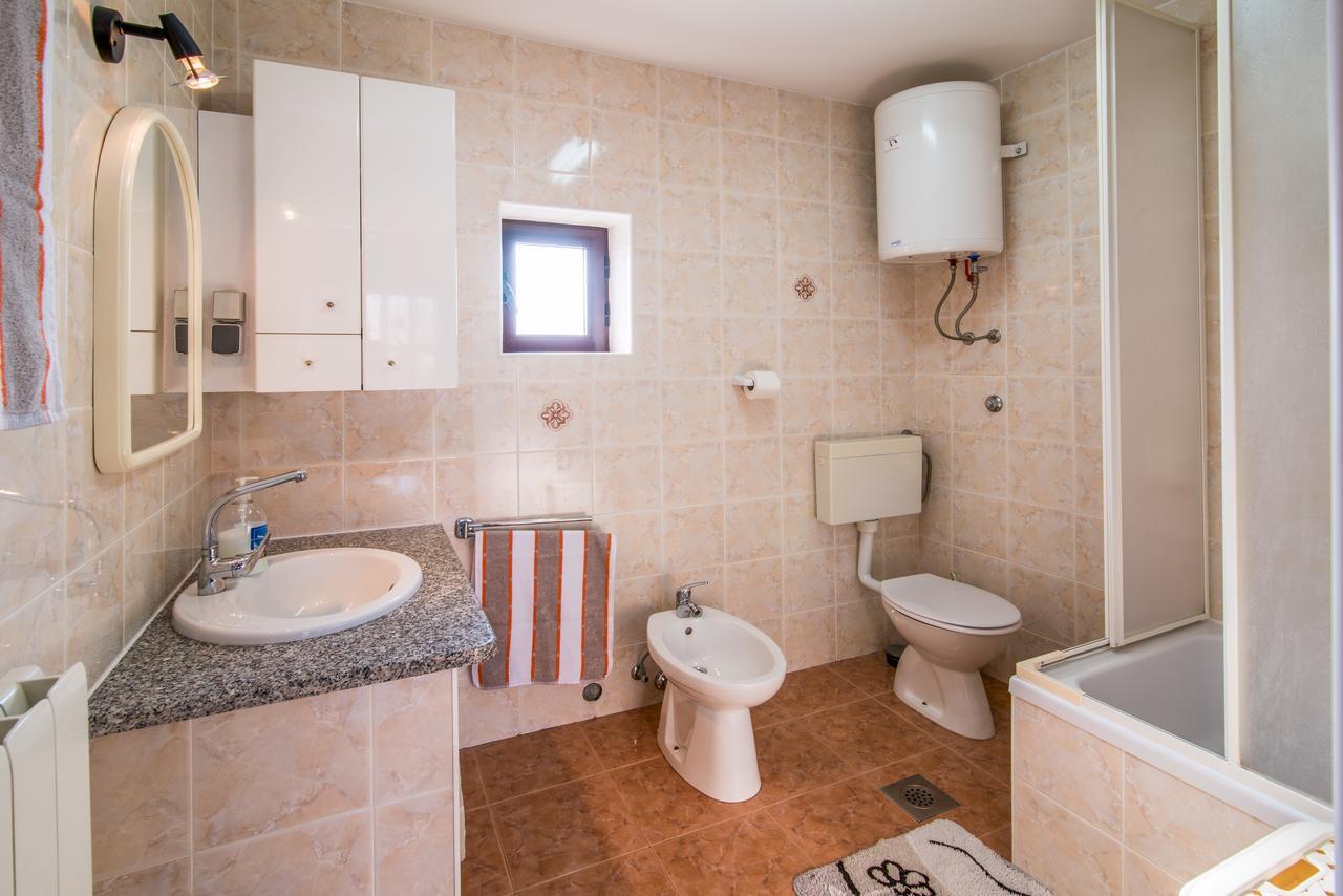 Apartment Sandra Krk Krk Town Eksteriør bilde