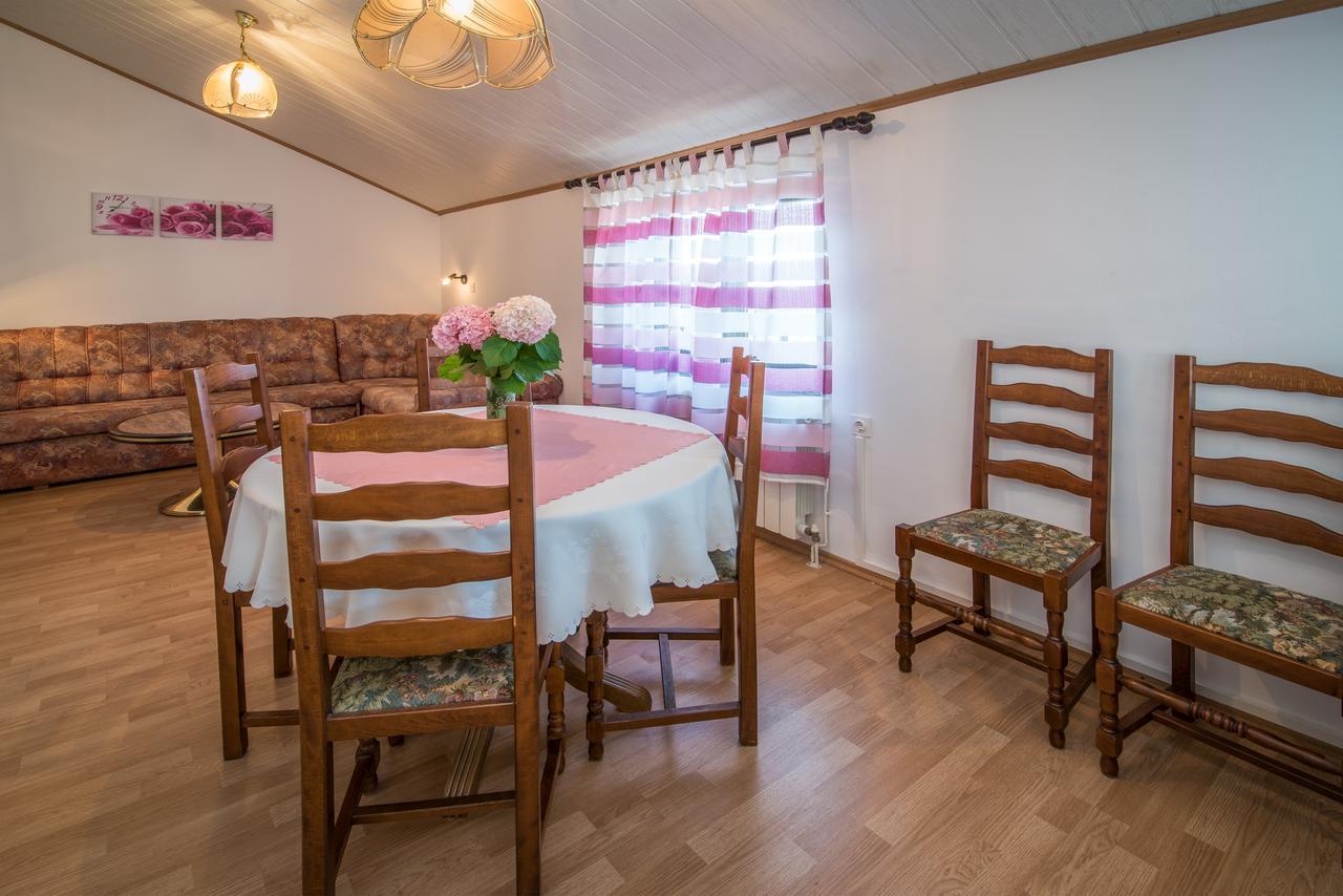 Apartment Sandra Krk Krk Town Eksteriør bilde