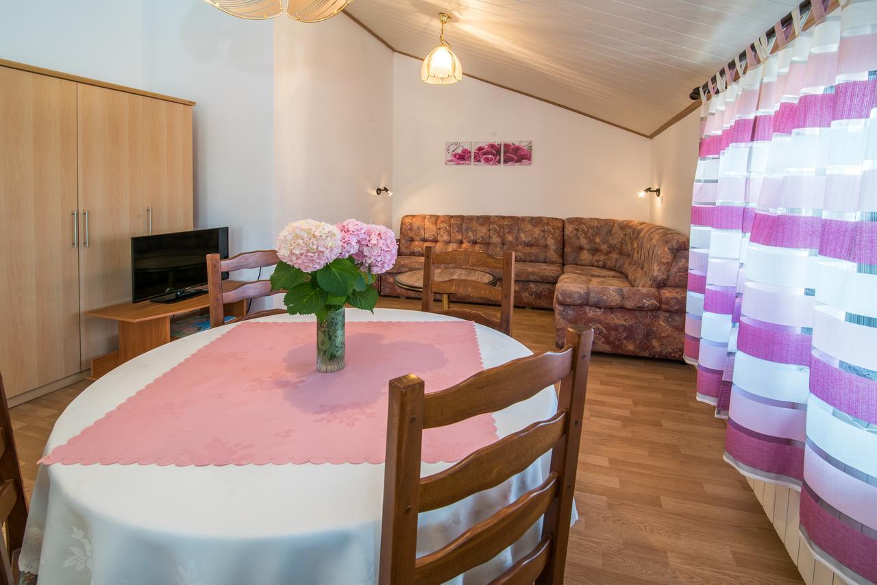 Apartment Sandra Krk Krk Town Eksteriør bilde